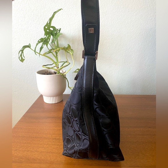 Salvatore Ferragamo Black Leather Trim Nylon Shoulder Bag Y2K Style Hobo Purse - Picture 6 of 16